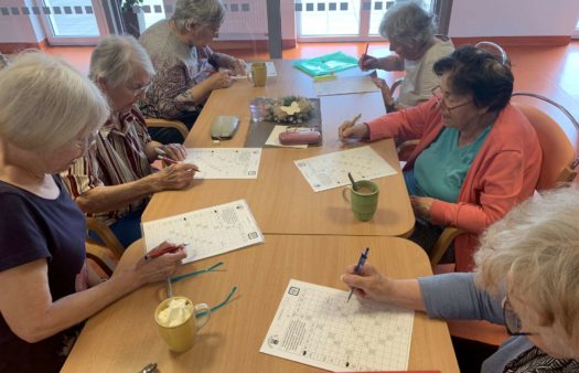 Klienti SeniorCentra Olomouc účastníky Křížovkářské ligy