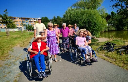 Letní dopoledne u rybníka Hamrys